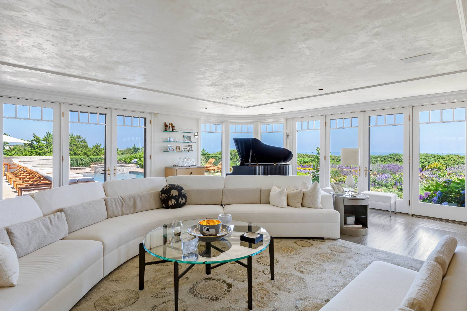 LISTED: 21 Fairfield Pond Ln, Sagaponack NY Hits the Market