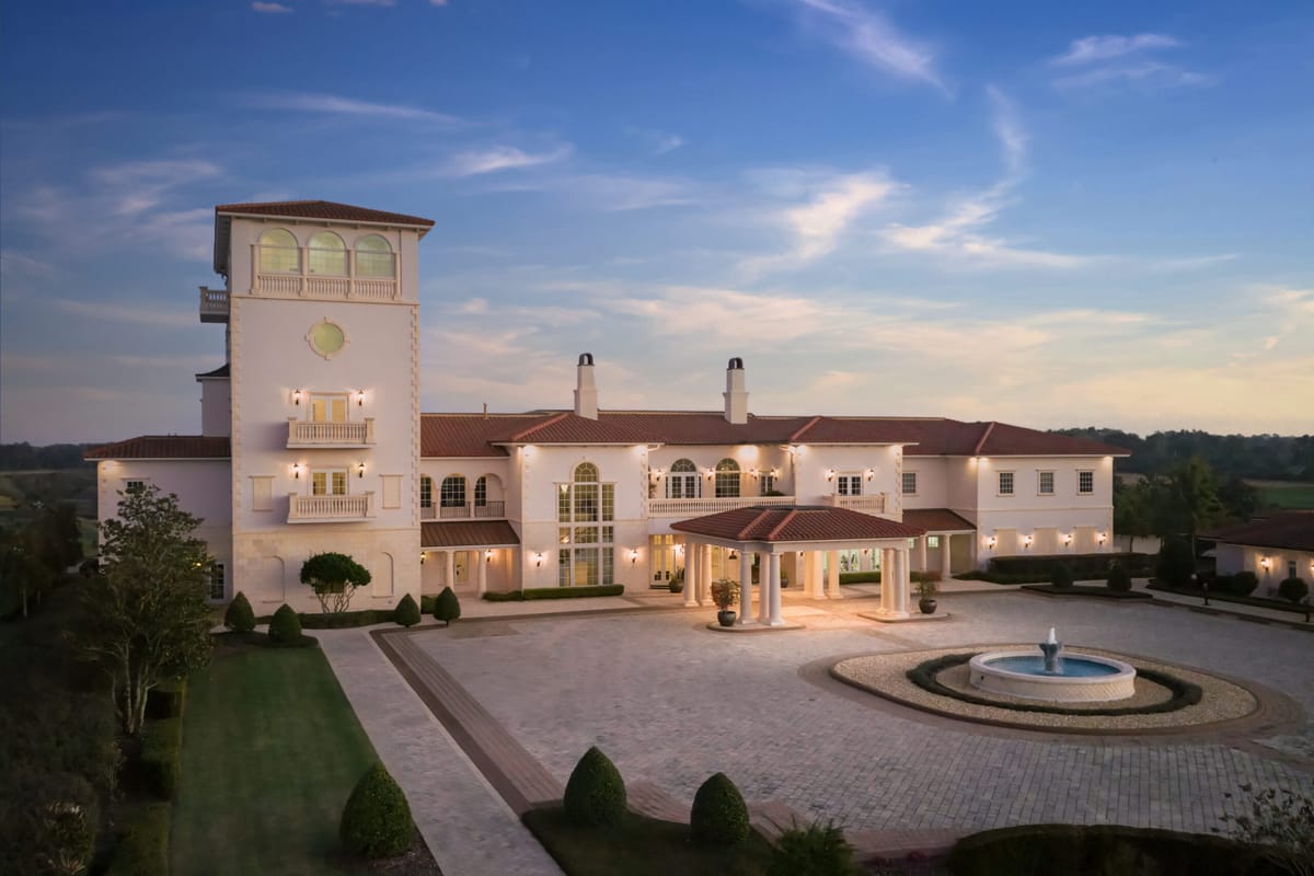 The Club at Iron Lake - courtesy clubandresortbusiness.com